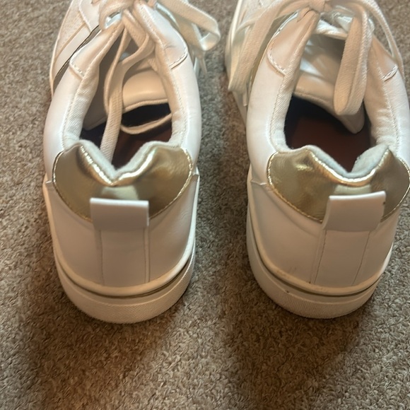 MIA White and Gold Women's Sneakers - Picture 4 of 6